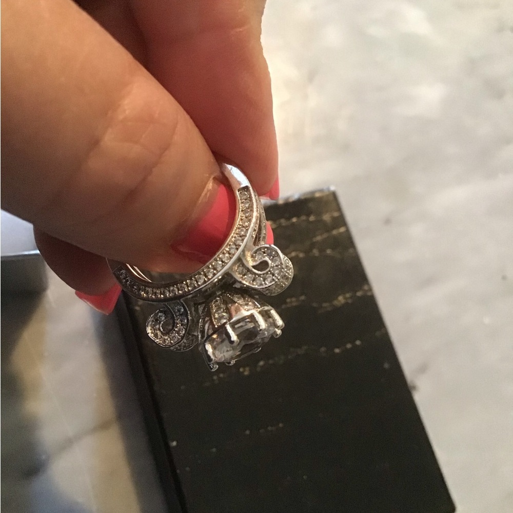 Faux engagement ring - Picture 3 of 4
